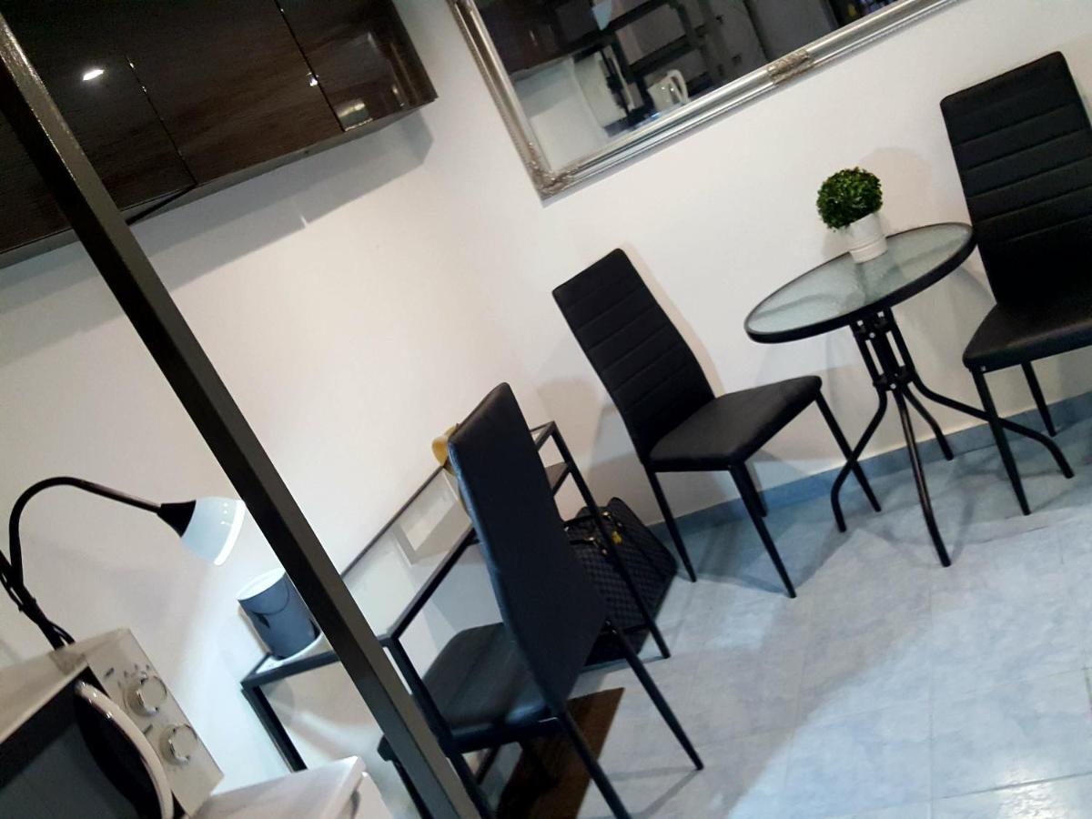 Like Studio City Centrum, Wifi, Terrace Budapest Eksteriør bilde